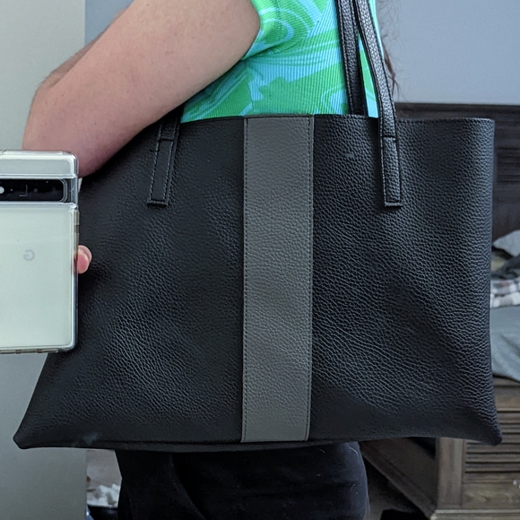 Vince Camuto Black Vegan Leather Pebble Textured Shoulder Tote - Picture 11 of 11